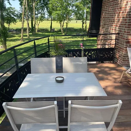 La Ferme Des Peupliers アパート